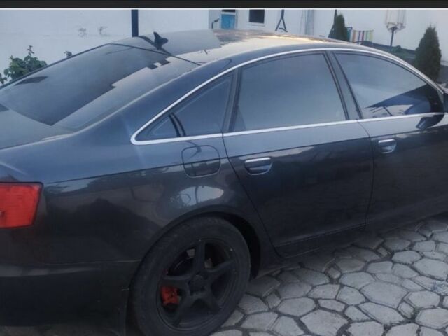 Серый Ауди А6, объемом двигателя 2.4 л и пробегом 300 тыс. км за 4500 $, фото 1 на Automoto.ua