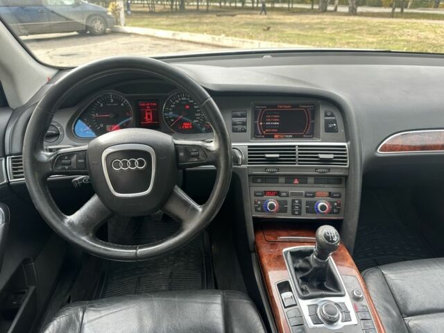 Серый Ауди А6, объемом двигателя 2 л и пробегом 270 тыс. км за 3800 $, фото 4 на Automoto.ua