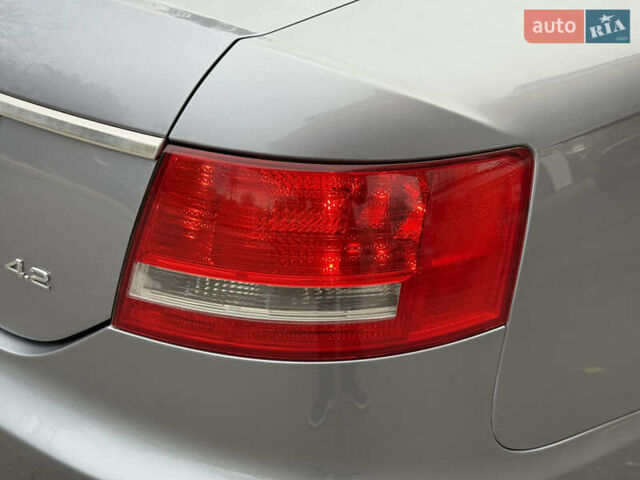 Сірий Ауді А6, об'ємом двигуна 2.4 л та пробігом 225 тис. км за 6499 $, фото 25 на Automoto.ua