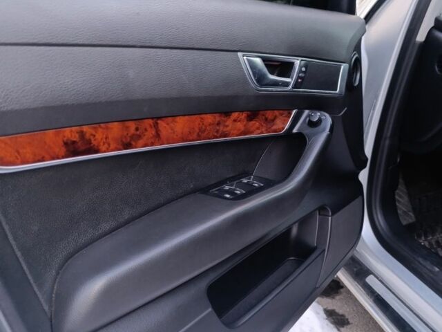 Серый Ауди А6, объемом двигателя 2.4 л и пробегом 213 тыс. км за 6500 $, фото 3 на Automoto.ua