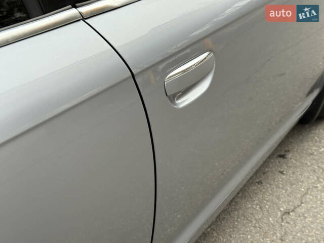 Сірий Ауді А6, об'ємом двигуна 2.4 л та пробігом 225 тис. км за 6499 $, фото 27 на Automoto.ua