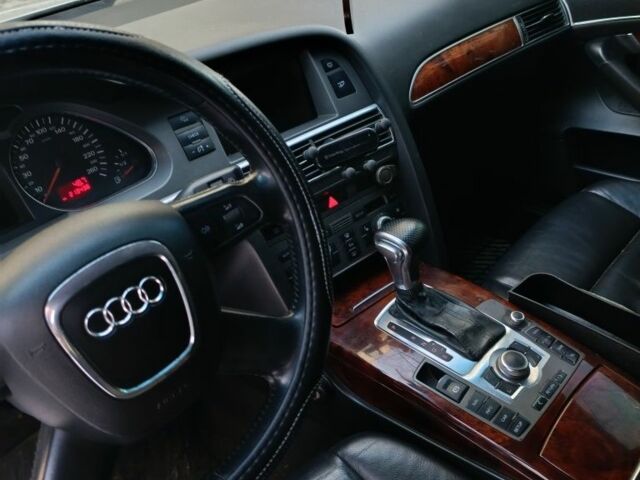 Серый Ауди А6, объемом двигателя 2.4 л и пробегом 213 тыс. км за 6500 $, фото 5 на Automoto.ua
