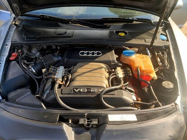 Ауди А6 2005 в Харькове на Automoto.ua Серый Ауди А6, объемом двигателя 2.5 л и пробегом 400 тыс. км за 6500 $, фото 3 на Automoto.ua