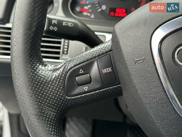 Серый Ауди А6, объемом двигателя 2.39 л и пробегом 252 тыс. км за 6900 $, фото 27 на Automoto.ua