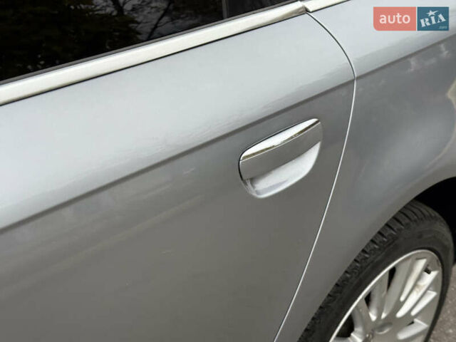 Сірий Ауді А6, об'ємом двигуна 2.4 л та пробігом 225 тис. км за 6499 $, фото 21 на Automoto.ua
