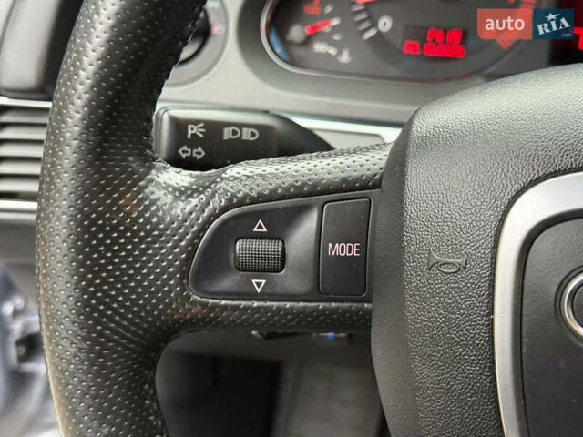 Сірий Ауді А6, об'ємом двигуна 2.4 л та пробігом 225 тис. км за 6499 $, фото 42 на Automoto.ua