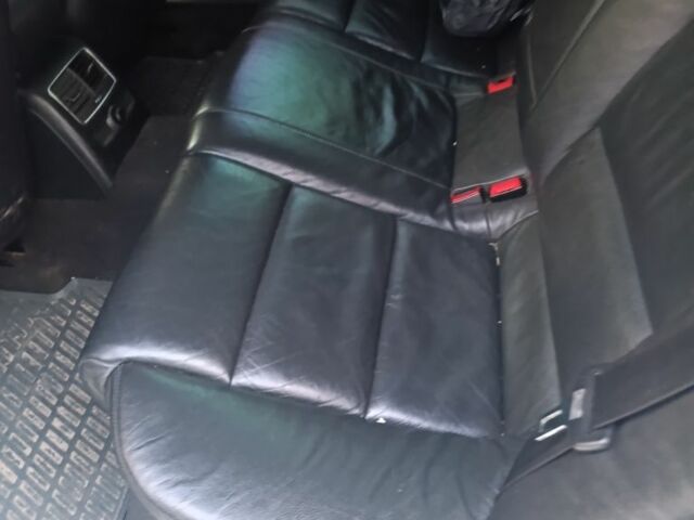 Серый Ауди А6, объемом двигателя 2.4 л и пробегом 213 тыс. км за 6500 $, фото 4 на Automoto.ua