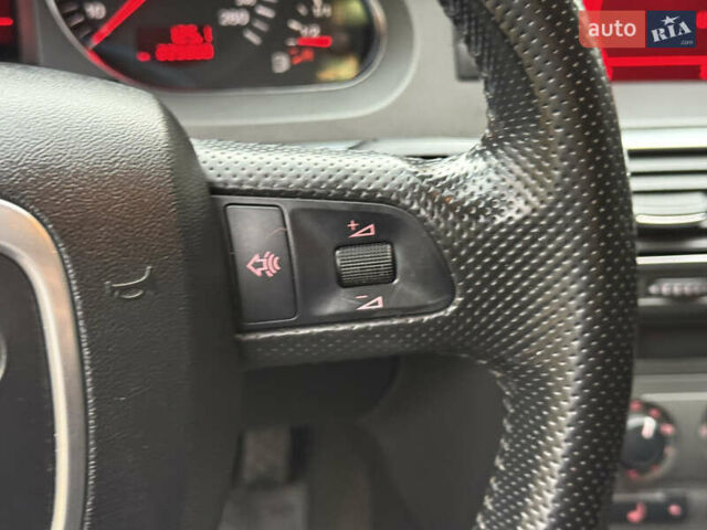 Сірий Ауді А6, об'ємом двигуна 2.4 л та пробігом 225 тис. км за 6499 $, фото 47 на Automoto.ua