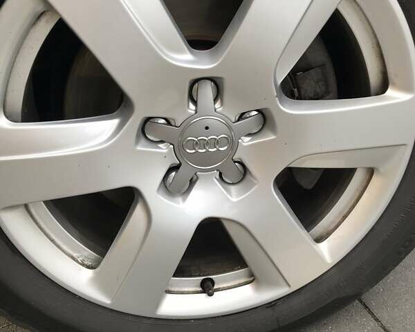 Ауді А6 2005 у Сарнах на Automoto.ua Сірий Ауді А6, об'ємом двигуна 3 л та пробігом 250 тис. км за 4500 $, фото 16 на Automoto.ua