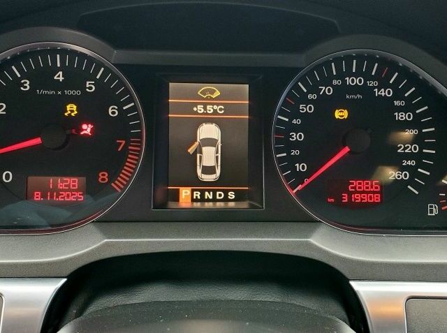 Серый Ауди А6, объемом двигателя 3 л и пробегом 320 тыс. км за 7500 $, фото 7 на Automoto.ua