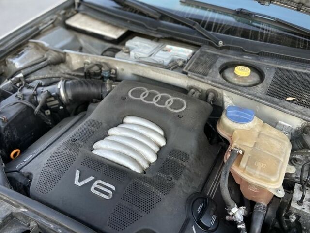 Сірий Ауді А6, об'ємом двигуна 0 л та пробігом 250 тис. км за 2005 $, фото 10 на Automoto.ua