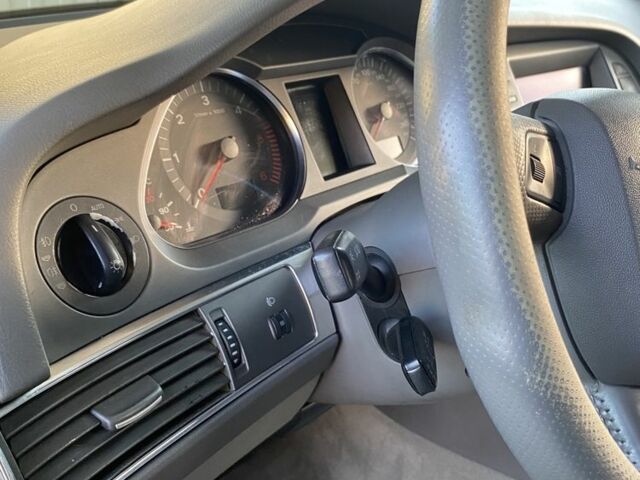 Серый Ауди А6, объемом двигателя 3 л и пробегом 420 тыс. км за 4500 $, фото 7 на Automoto.ua