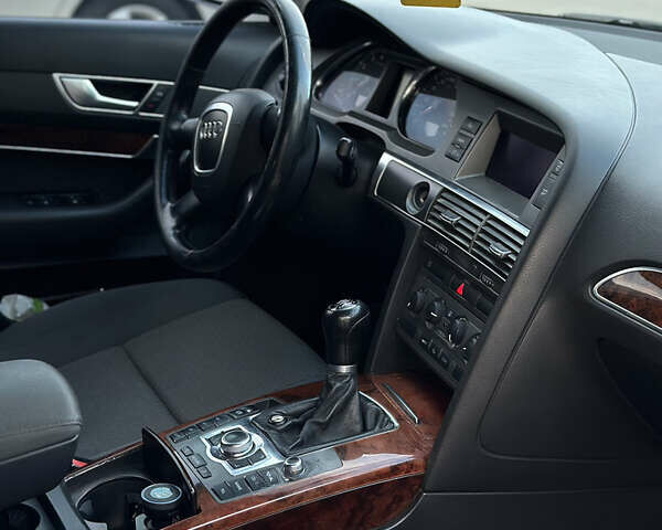Серый Ауди А6, объемом двигателя 2.39 л и пробегом 320 тыс. км за 7700 $, фото 16 на Automoto.ua