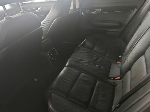 Серый Ауди А6, объемом двигателя 3.2 л и пробегом 260 тыс. км за 3500 $, фото 6 на Automoto.ua