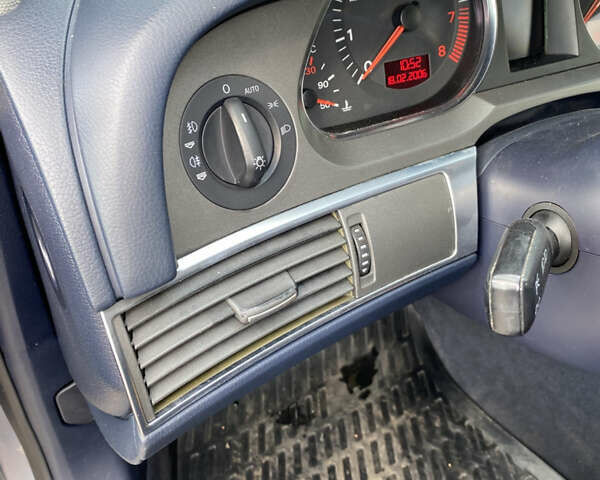 Ауді А6 2006 у Бердичеве на Automoto.ua Сірий Ауді А6, об'ємом двигуна 2.39 л та пробігом 257 тис. км за 6900 $, фото 9 на Automoto.ua
