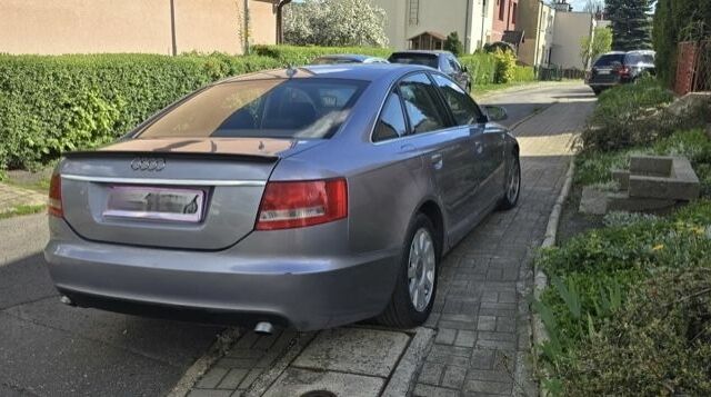 Серый Ауди А6, объемом двигателя 2 л и пробегом 362 тыс. км за 2000 $, фото 2 на Automoto.ua