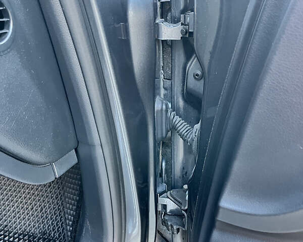 Серый Ауди А6, объемом двигателя 2.7 л и пробегом 305 тыс. км за 9350 $, фото 36 на Automoto.ua