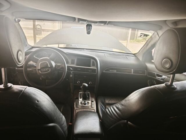 Серый Ауди А6, объемом двигателя 3.2 л и пробегом 260 тыс. км за 3500 $, фото 4 на Automoto.ua