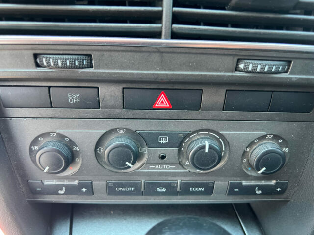 Серый Ауди А6, объемом двигателя 3 л и пробегом 254 тыс. км за 9490 $, фото 26 на Automoto.ua