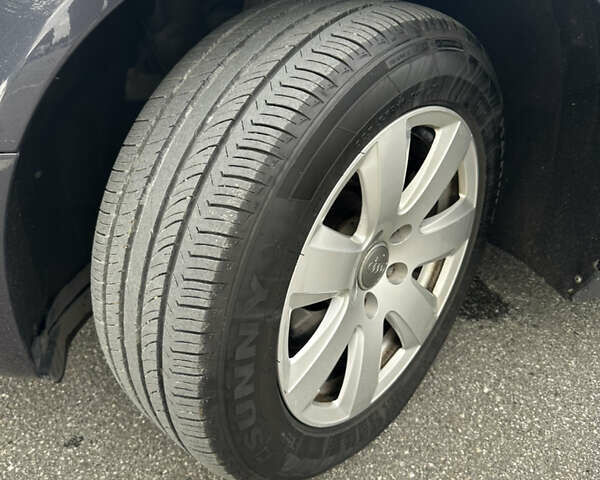 Серый Ауди А6, объемом двигателя 2.4 л и пробегом 270 тыс. км за 7400 $, фото 16 на Automoto.ua