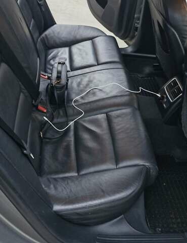 Сірий Ауді А6, об'ємом двигуна 2.97 л та пробігом 358 тис. км за 7500 $, фото 11 на Automoto.ua