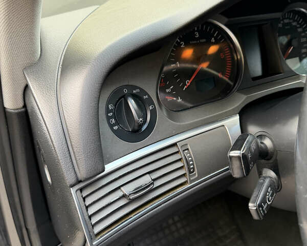 Ауді А6 2006 у Києві на Automoto.ua Сірий Ауді А6, об'ємом двигуна 3 л та пробігом 355 тис. км за 7900 $, фото 30 на Automoto.ua