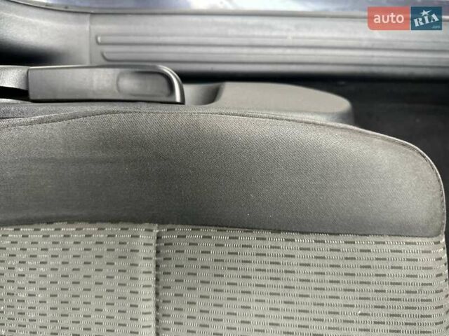 Сірий Ауді А6, об'ємом двигуна 1.97 л та пробігом 268 тис. км за 6900 $, фото 5 на Automoto.ua