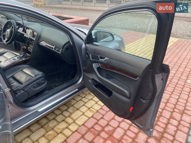 Серый Ауди А6, объемом двигателя 3.2 л и пробегом 215 тыс. км за 9000 $, фото 7 на Automoto.ua