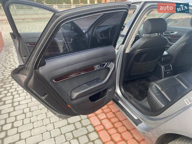 Серый Ауди А6, объемом двигателя 3.2 л и пробегом 215 тыс. км за 9000 $, фото 11 на Automoto.ua