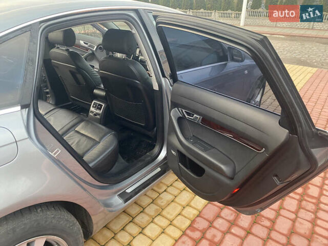 Серый Ауди А6, объемом двигателя 3.2 л и пробегом 215 тыс. км за 9000 $, фото 9 на Automoto.ua