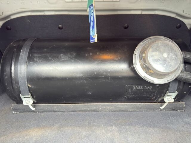 Сірий Ауді А6, об'ємом двигуна 2.4 л та пробігом 285 тис. км за 6900 $, фото 16 на Automoto.ua