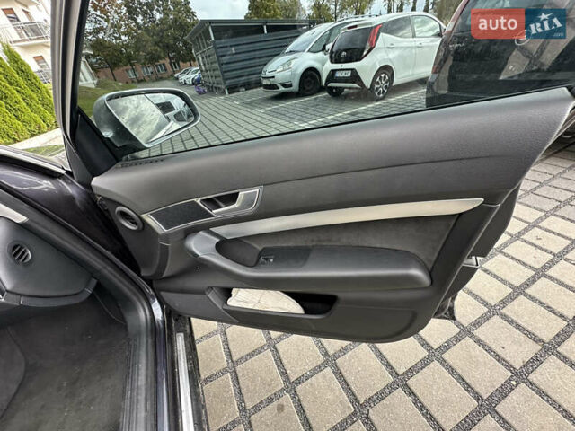 Сірий Ауді А6, об'ємом двигуна 2.7 л та пробігом 373 тис. км за 8500 $, фото 4 на Automoto.ua