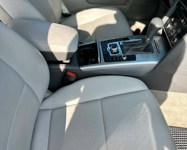 Сірий Ауді А6, об'ємом двигуна 2 л та пробігом 255 тис. км за 12800 $, фото 27 на Automoto.ua