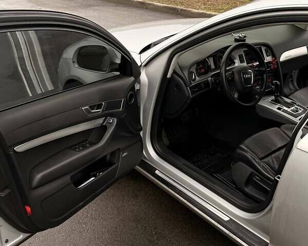 Серый Ауди А6, объемом двигателя 2.7 л и пробегом 232 тыс. км за 9900 $, фото 13 на Automoto.ua