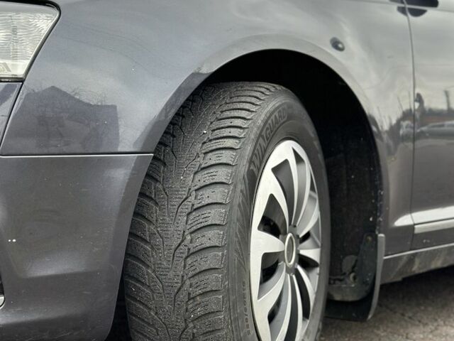 Сірий Ауді А6, об'ємом двигуна 2 л та пробігом 350 тис. км за 9500 $, фото 4 на Automoto.ua