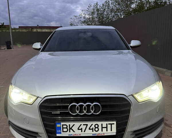 Ауді А6 2011 у Сарнах на Automoto.ua Сірий Ауді А6, об'ємом двигуна 3 л та пробігом 396 тис. км за 16500 $, фото 5 на Automoto.ua