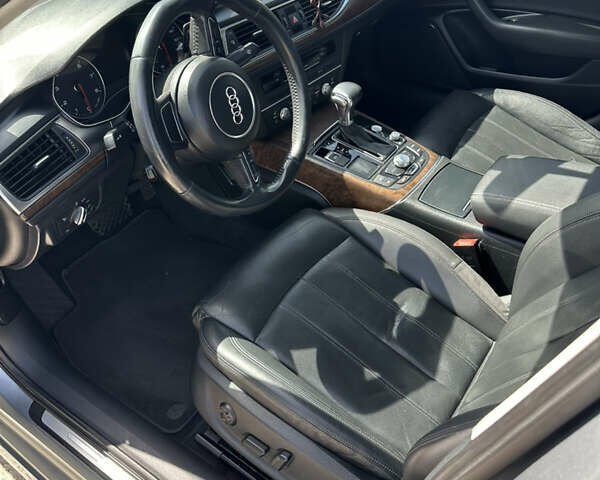 Серый Ауди А6, объемом двигателя 3 л и пробегом 170 тыс. км за 11800 $, фото 5 на Automoto.ua