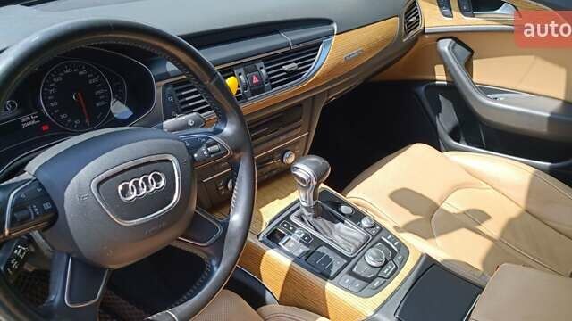 Серый Ауди А6, объемом двигателя 3 л и пробегом 200 тыс. км за 12500 $, фото 4 на Automoto.ua