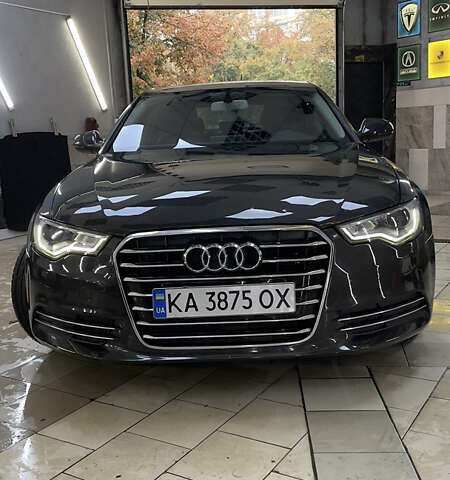 Серый Ауди А6, объемом двигателя 3 л и пробегом 244 тыс. км за 14000 $, фото 2 на Automoto.ua
