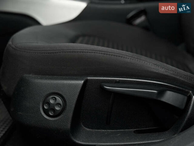 Сірий Ауді А6, об'ємом двигуна 2.77 л та пробігом 250 тис. км за 9998 $, фото 25 на Automoto.ua