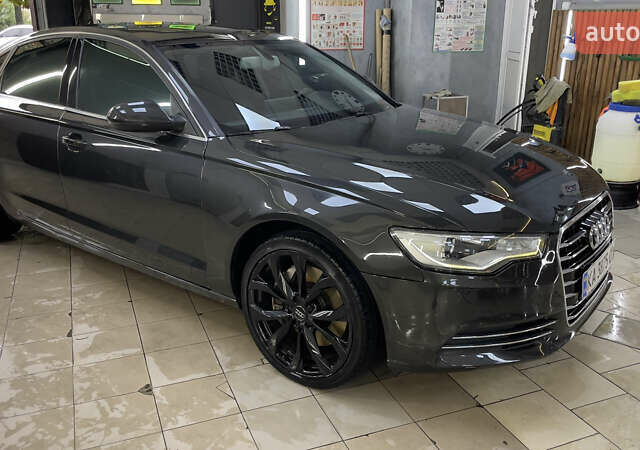Серый Ауди А6, объемом двигателя 3 л и пробегом 244 тыс. км за 14000 $, фото 6 на Automoto.ua