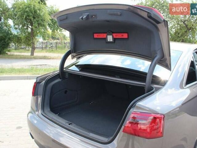 Сірий Ауді А6, об'ємом двигуна 3 л та пробігом 210 тис. км за 21500 $, фото 7 на Automoto.ua