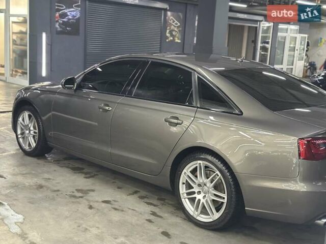 Серый Ауди А6, объемом двигателя 3 л и пробегом 201 тыс. км за 16800 $, фото 11 на Automoto.ua