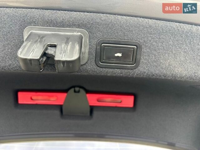 Серый Ауди А6, объемом двигателя 3 л и пробегом 355 тыс. км за 11600 $, фото 2 на Automoto.ua