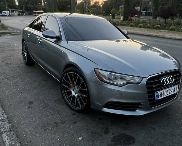 Сірий Ауді А6, об'ємом двигуна 3 л та пробігом 160 тис. км за 12600 $, фото 1 на Automoto.ua