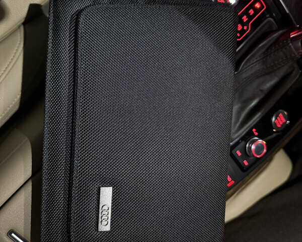 Серый Ауди А6, объемом двигателя 3 л и пробегом 127 тыс. км за 18000 $, фото 61 на Automoto.ua