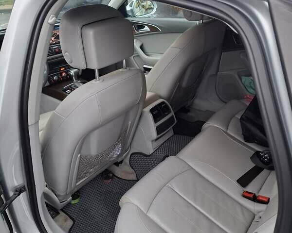Серый Ауди А6, объемом двигателя 2 л и пробегом 250 тыс. км за 11500 $, фото 5 на Automoto.ua