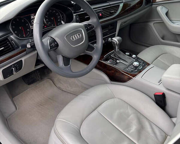 Сірий Ауді А6, об'ємом двигуна 2 л та пробігом 198 тис. км за 13000 $, фото 11 на Automoto.ua