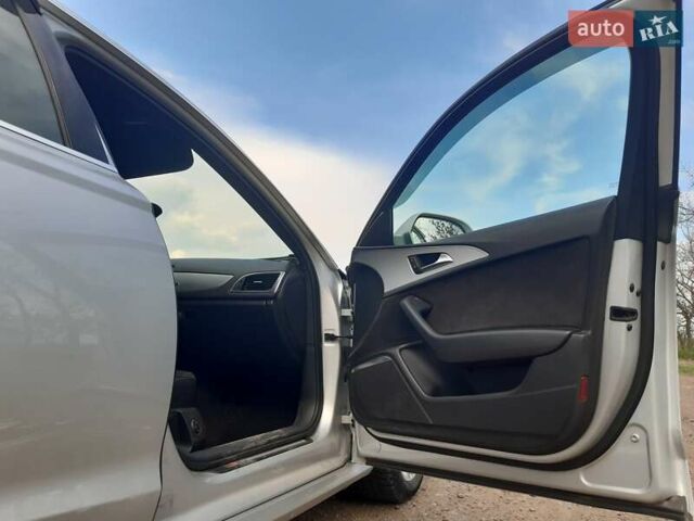 Серый Ауди А6, объемом двигателя 2.8 л и пробегом 205 тыс. км за 14799 $, фото 12 на Automoto.ua