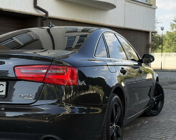 Сірий Ауді А6, об'ємом двигуна 3 л та пробігом 180 тис. км за 13700 $, фото 1 на Automoto.ua